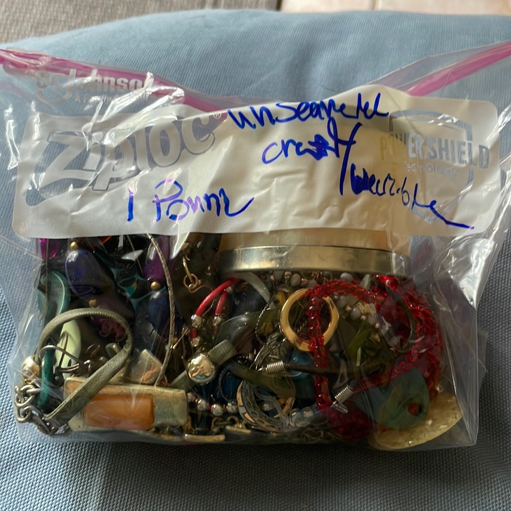 1 pound craft/wearable jewelry